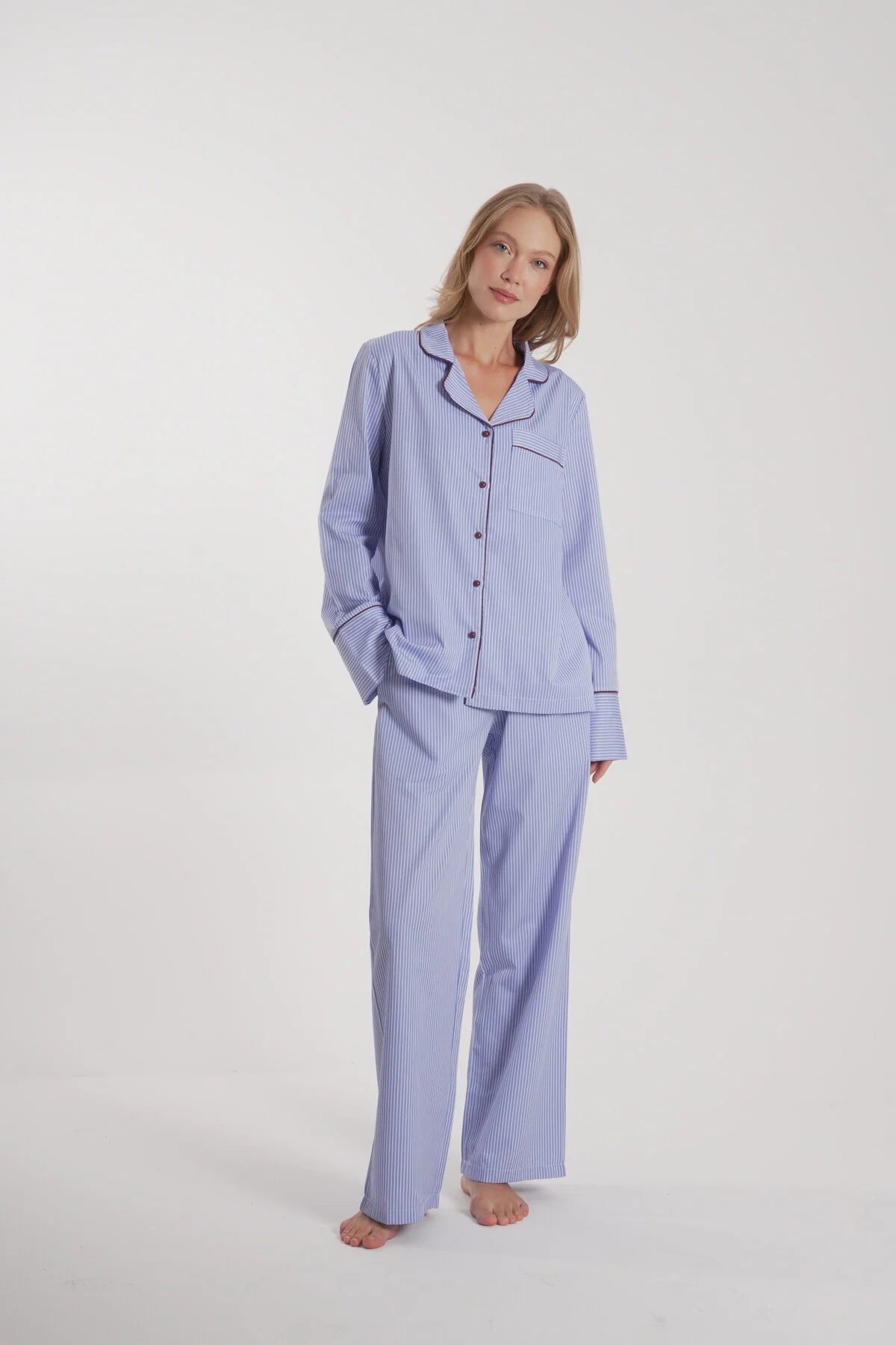 Kadın İnce Çizgili Pijama Takımı