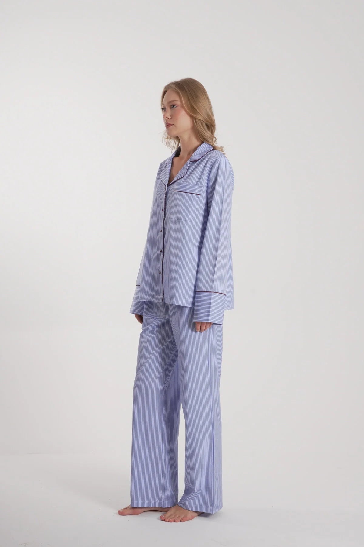 Kadın İnce Çizgili Pijama Takımı