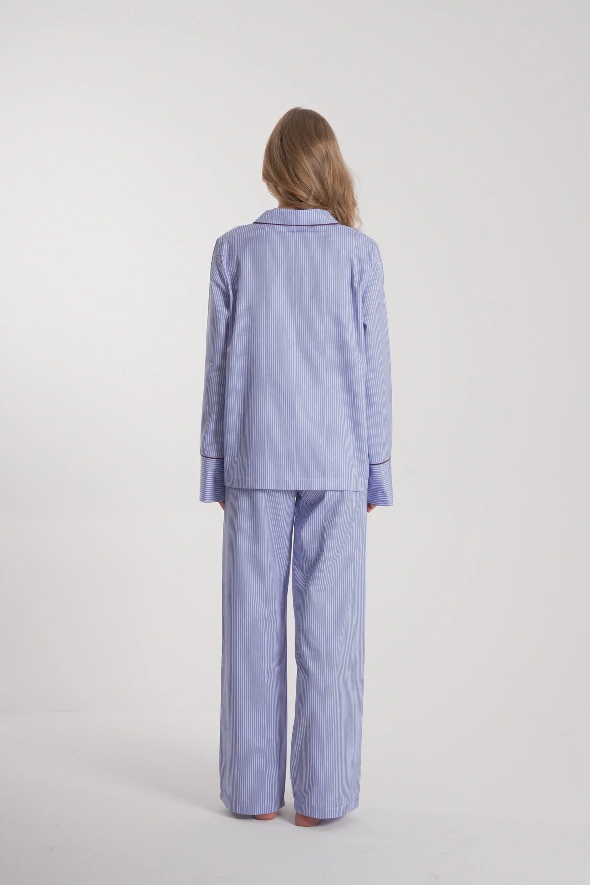 Kadın İnce Çizgili Pijama Takımı